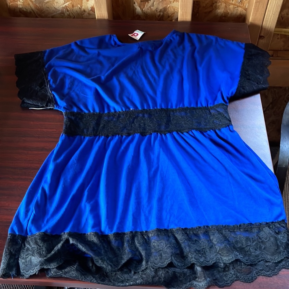 Blouse - Picture 4 of 4